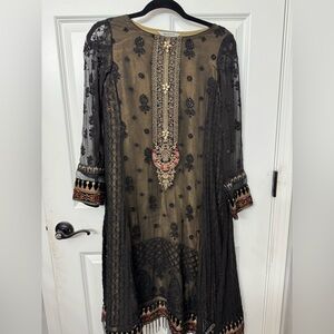 MariaB Black and Gold Embroidered Suit Set with Sahara & Chiffon dupatta XS
